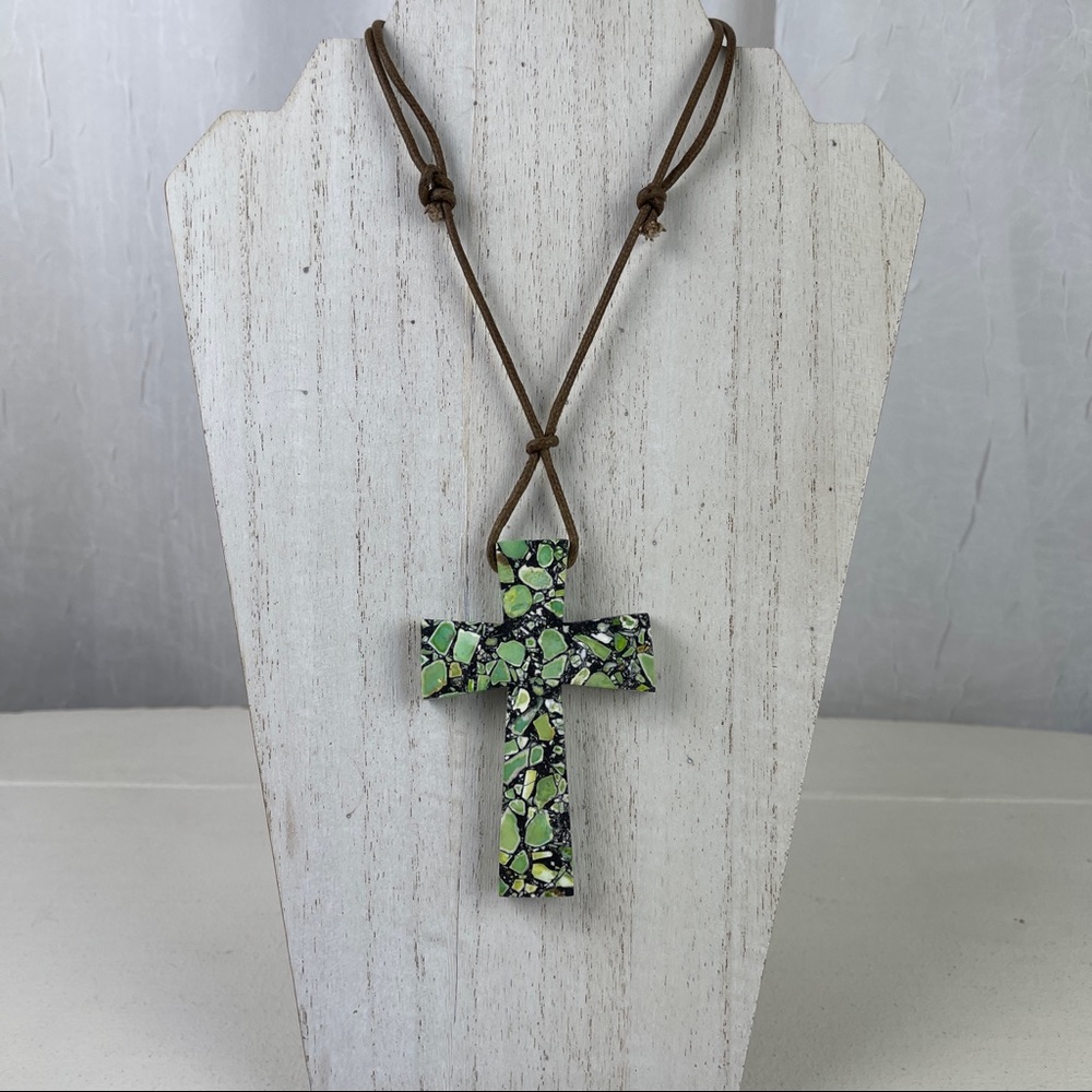 🚫SOLD🚫 VTG Y2K Green Jasper Stone Large Cross Necklace w/ Adjustable Cord - Picture 6 of 16